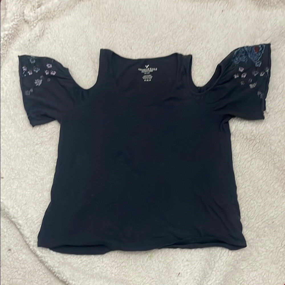 American eagle outfitters Cold Shoulder Top size medium